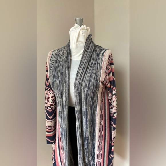 Sweater - Picture 4 of 5